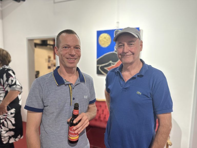 Gerald Riedmann mit Frank van Workum, der aus den Niederlanden angereist ist.