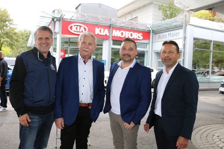 Thomas Strele mit den Chefs Walter, Thomas und Markus Maier.