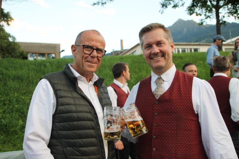 Bürgermeister Walter Gohm und der Obmann des Musikvereins Frastanz Johannes Decker.