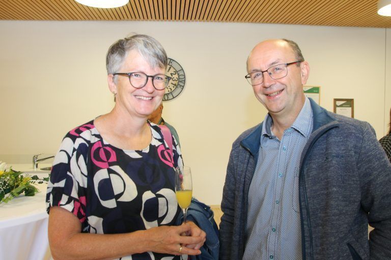 Reingard Fessler (Connexia) und Gerhard Hofer (Pflegedienstleiter Mariahilf Bregenz).