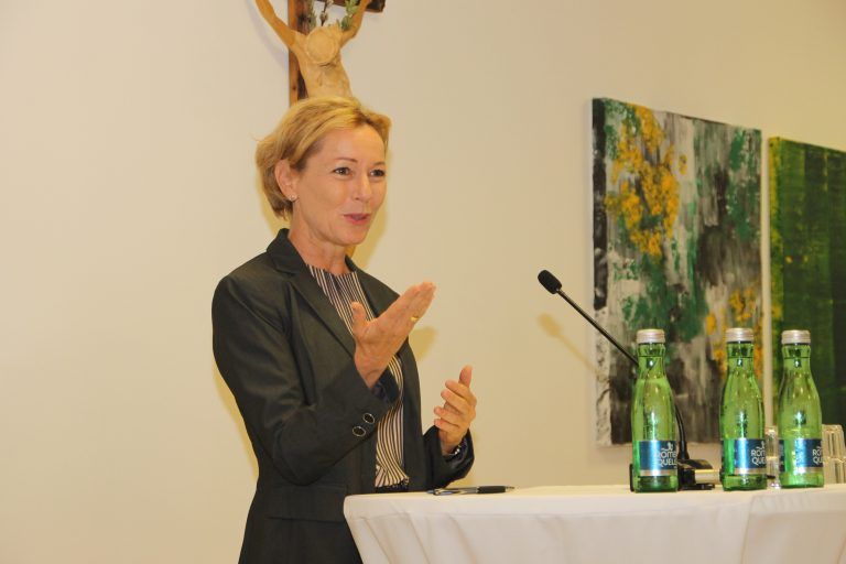 Gesundheitslandesrätin Martina Rüscher erklärte: "Der Samen ist aufgegangen".
