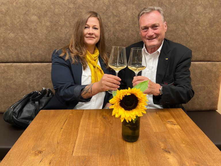 Ines Brunner und Martin Trifter beim Apero.