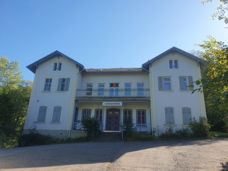 Heute dient das Berg Isel als Bude der Katholischen Mittelschulverbindung Kustersberg Bregenz. mec