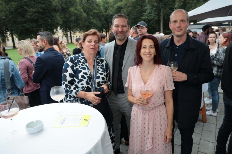 Simone Fröhlich, Peter Willatschek, Nina Rehmann und Elias Pichler (zurgams).