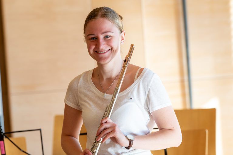 Die Flötistin Jacqueline Assmann ist dem Quarta-Fieber verfallen.