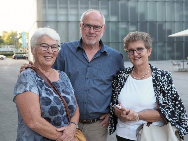 Lisbeth und Günter Nussbaumer mit Ingrid Mäser.