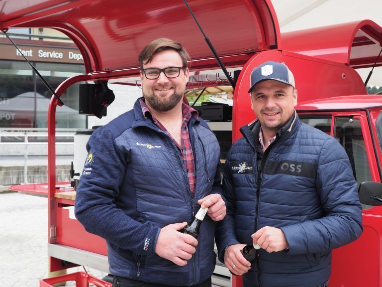 Michael Ertler und René Elsensohn (Arlberg Express) übernahmen die Bewirtung.