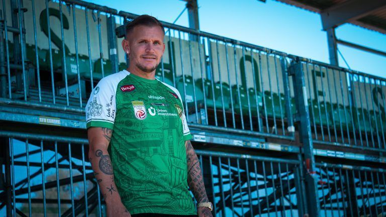 Bislang öfters als Zuschauer im Reichshofstadion, will Jonathan Schmid schon bald als Spieler die Austria-Fans zum Jubeln bringen.Verein/2, ap