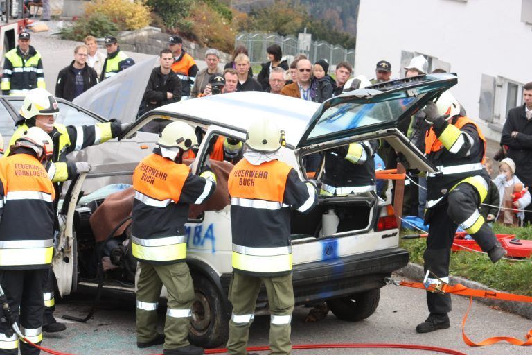 "Gemeinsam für ihre Sicherheit", so das Motto am 1. Oktober in Buch. Wie beim Sicherheitstag 2009 zeigen die Einsatzkräfte wieder ihr Können gegenüber der Bevölkerung.