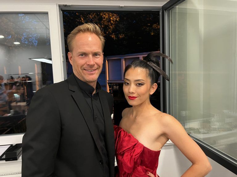 Starfigaro Hannes Steinmetz mit Model Manaho Shimokawa.