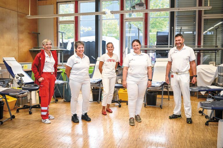Bei der Messe kann man Blut spenden und sich typisieren lassen.U. mittelberger