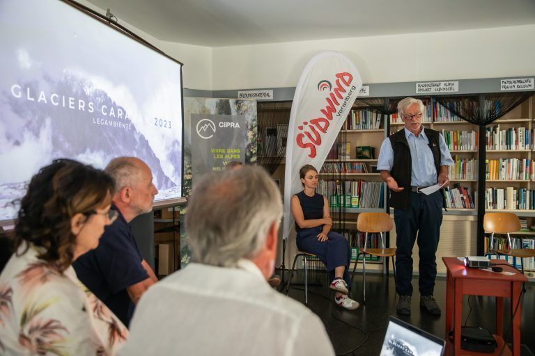Günther Groß berichtete von einem dramatischen Gletscher-Rückgang. <span class="copyright">Cipra/Frico</span>