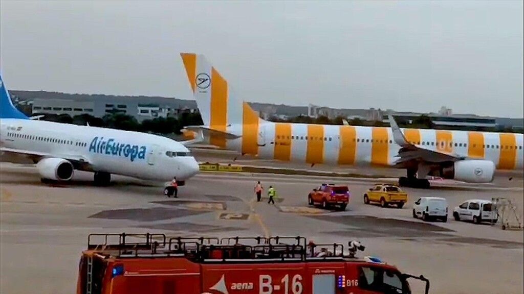 Einparkender Mallorca-Flieger streift Condor-Maschine
