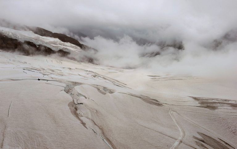 Die Gletscher der Schweiz schmelzen immer schneller. Reuters