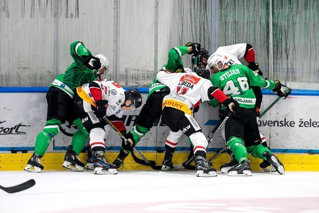 Geduldige Pioneers mit Tor-Gala