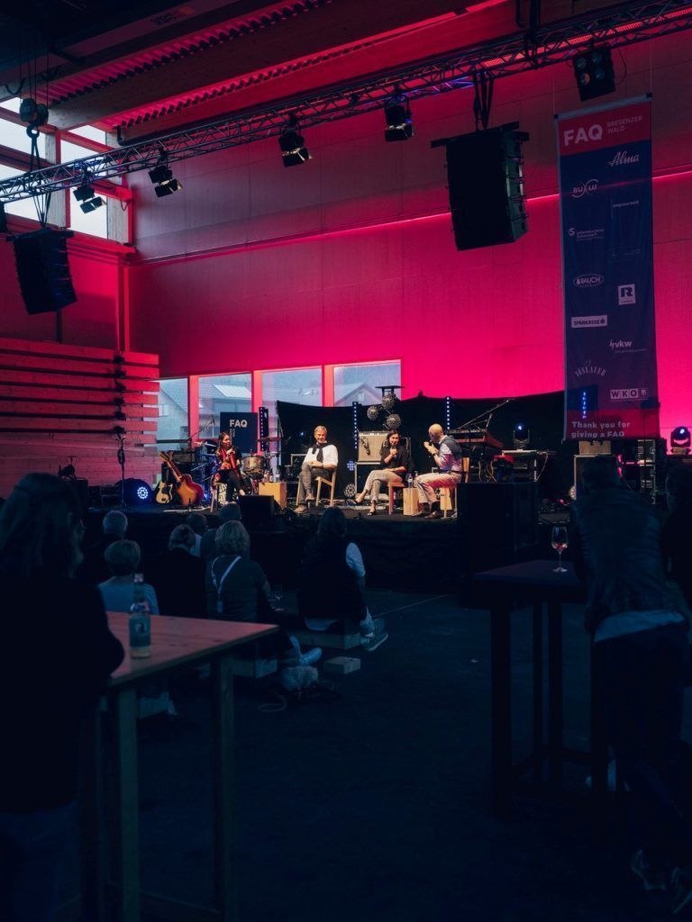 Viele spannende Vorträge stehen auch in diesem Jahr wieder auf dem Programm. <span class="copyright">Ian Ehm||friendship.is</span>