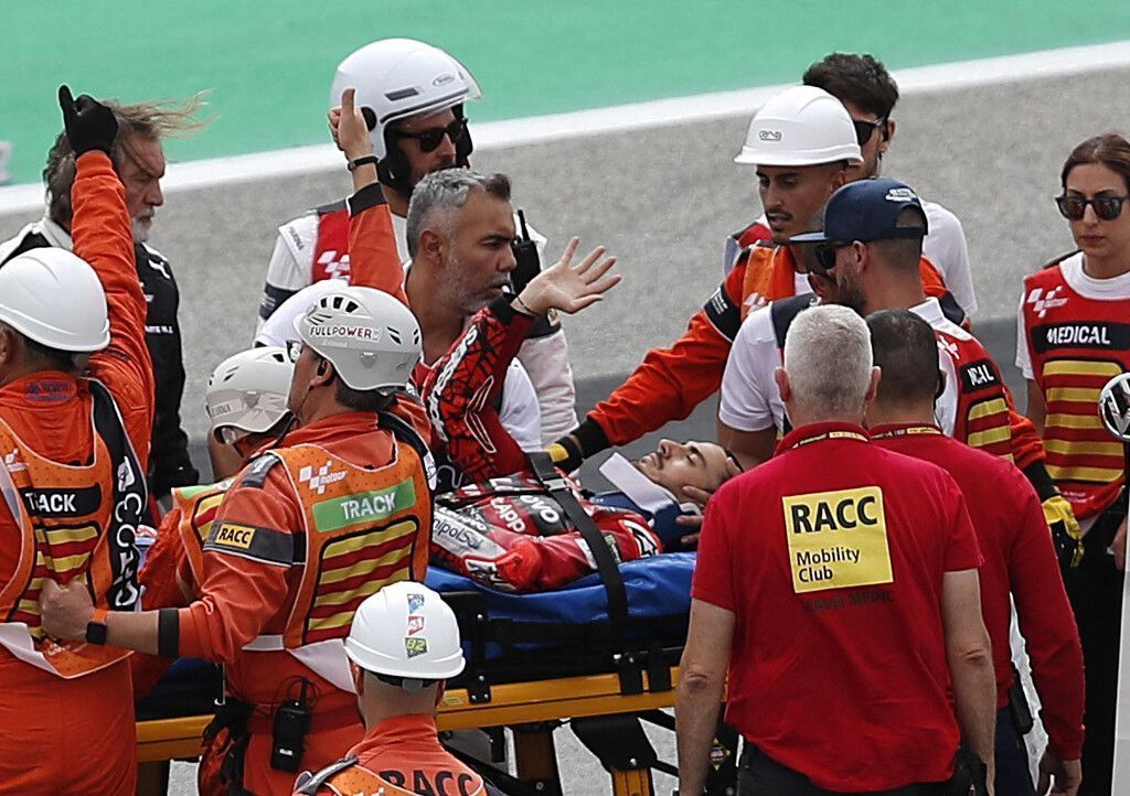 Espargaro triumphiert bei Crash-Rennen