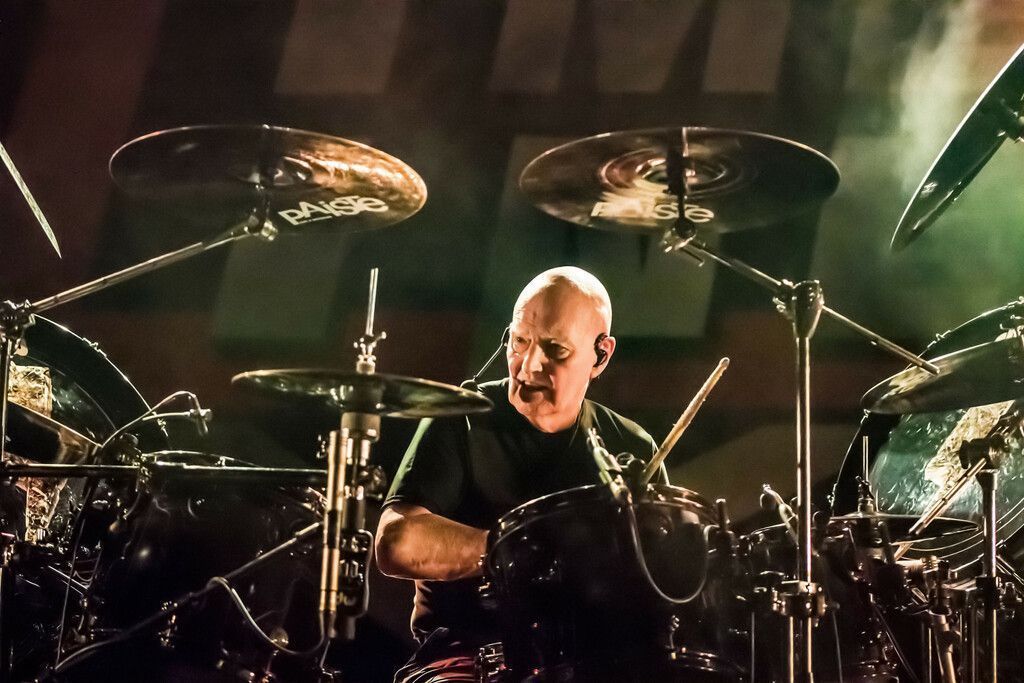 Die AC/DC-Legende Chris Slade beehrt die Kammgarn