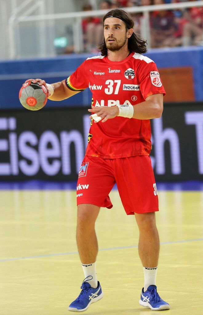 Hards Ivan Hirvat und Co. treffen heute in Graz auf ehemalige Mitspieler. gepa