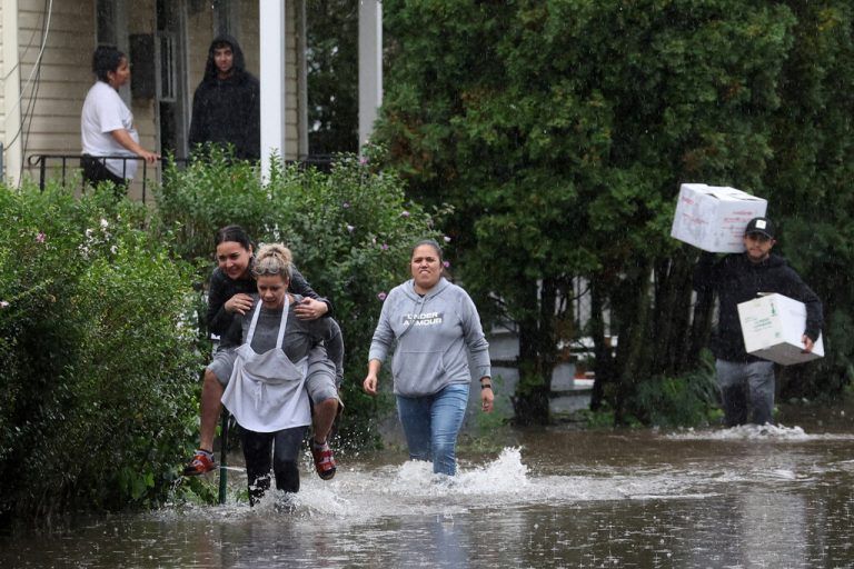 Heftige Regenfälle sorgen in New York City aktuell für Hochwasser. REUTERS