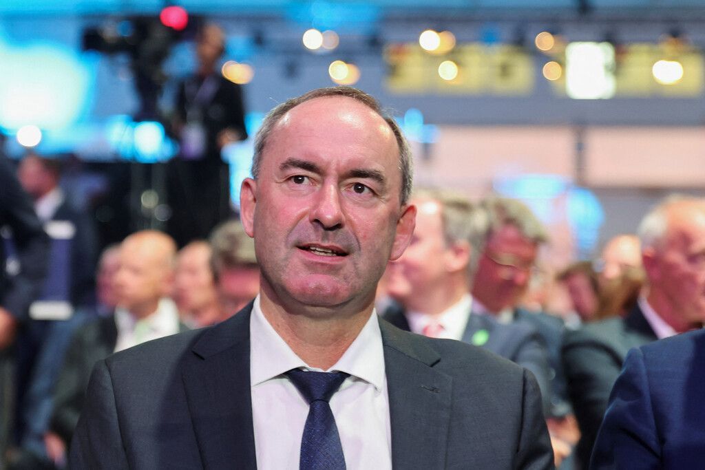 Politik in Kürze