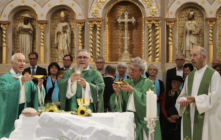 Dekan Paul Burtscher, Anton Cobzariu, Peter Mathei, Anton Bereuter (v. l.).
