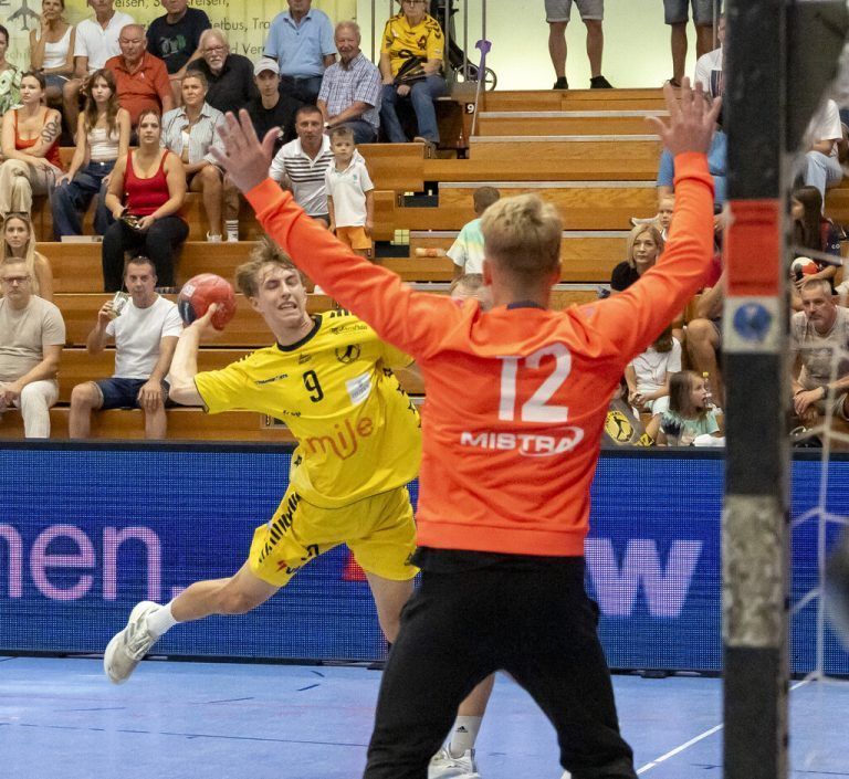 In seinem ersten Europacupspiel erzielte Florian Steurer-Wieser zwei Tore.Paulitsch