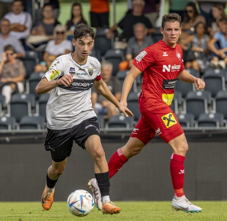 Juniors-Kapitän Emre Yabantas führte sein Team zum Kantersieg.paulitsch