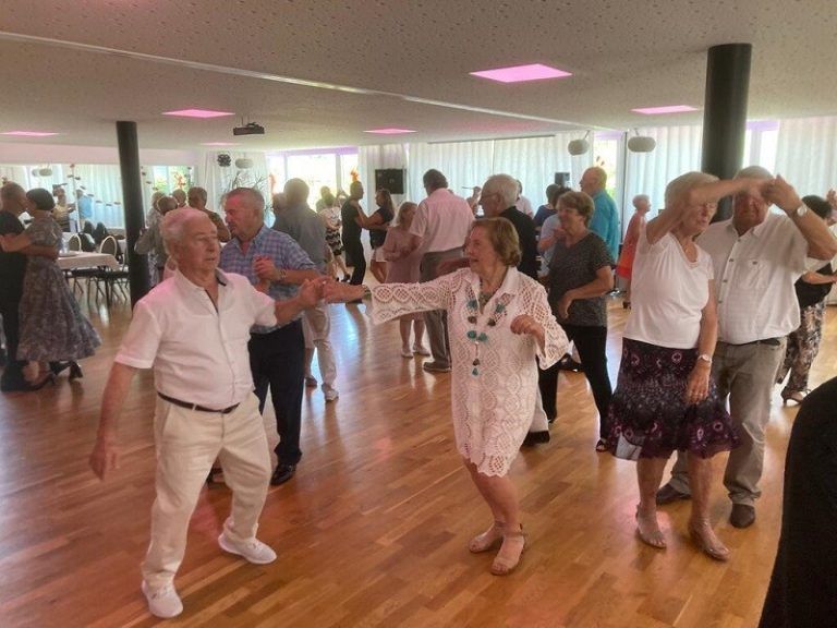 Pensionisten des PVÖ Vorarlberg erlebten einen unterhaltsamen Abend.pvö
