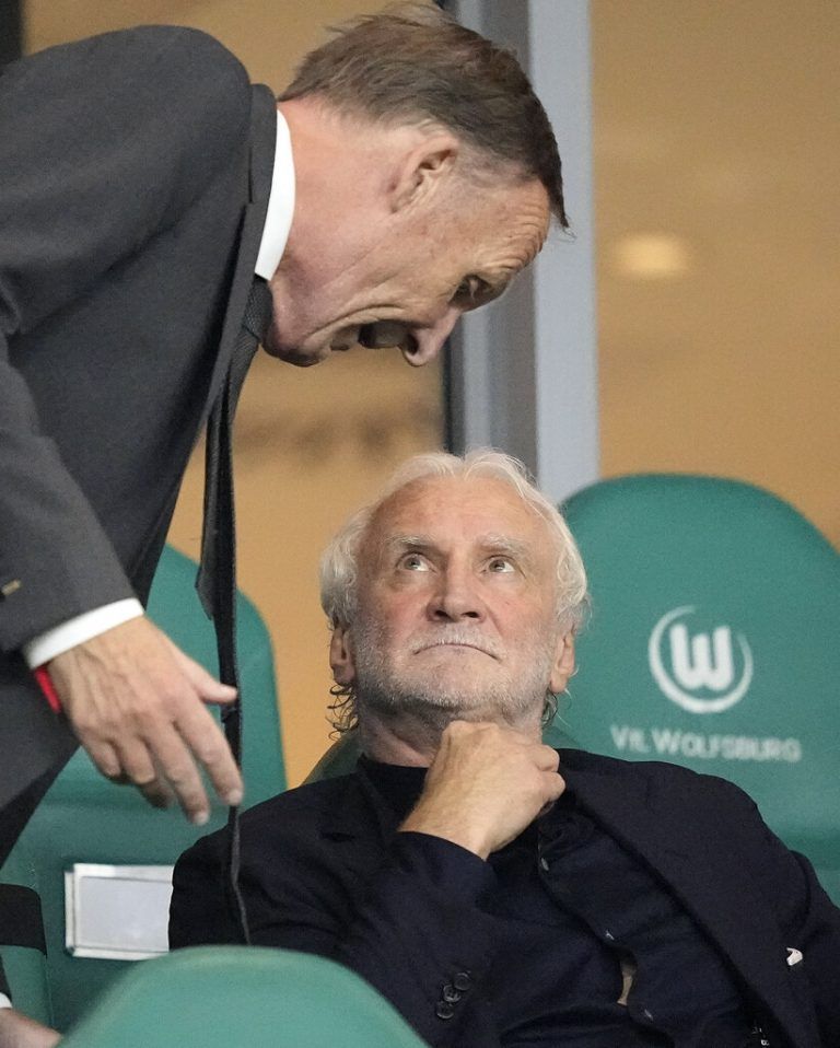 Rudi Völler wird am Dienstag gegen Frankreich auf der DFB-Bank sitzen.ap