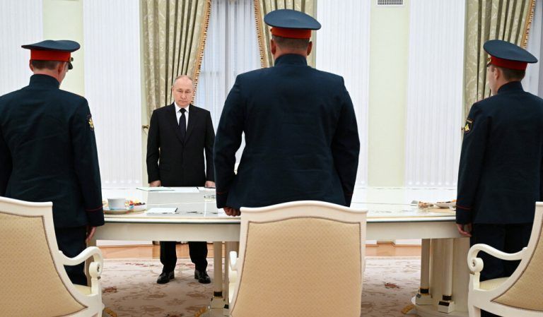 Russlands Präsident Putin traf sich mit in der Ukraine eingesetzten Soldaten.SPUTNIK