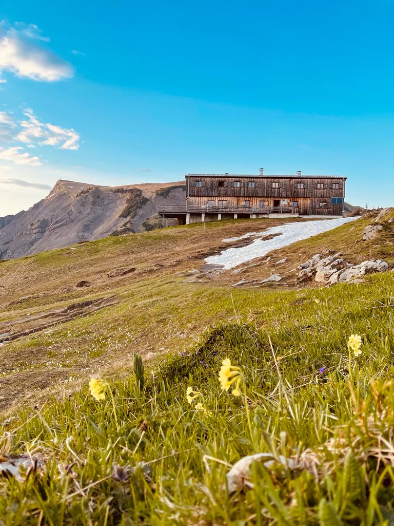 Das Freschenhaus liegt in aussichtsreicher Lage im Laternsertal. <span class="copyright">Schmid</span>