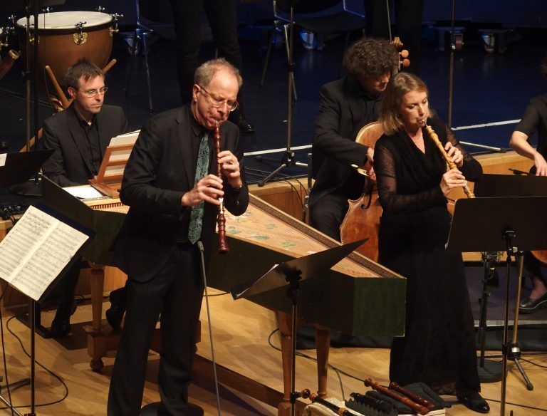 Bernardini zusammen mit der Blockflötistin Elisabeth Baumer und Johannes Hämmerle am Cembalo.