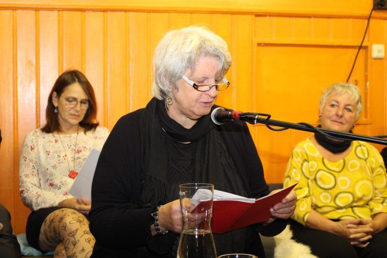Zählt zu den Autorinnen auf dem Lyrikfestival: Gerlinde File.