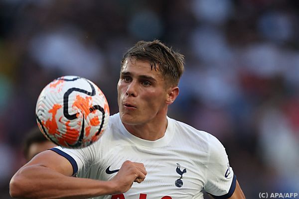 Tottenham setzt sich an Premier-League-Spitze