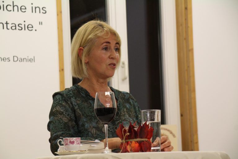 Auch Valerie Travaglini zählt zu den sieben Autoren auf dem Lyrikfestival in der Bibliothek Frastanz. <span class="copyright">VN-HE</span>