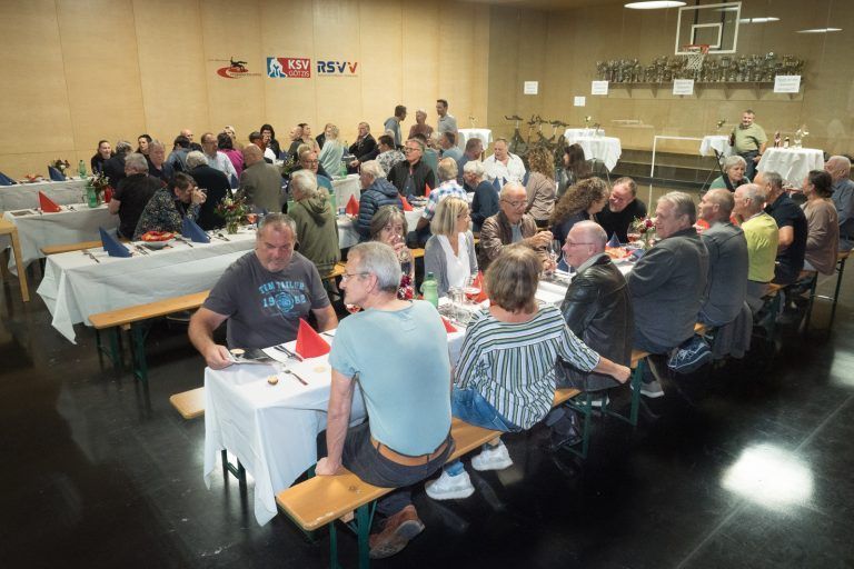 Für Speis und Trank wurde selbstverständlich bestens gesorgt.