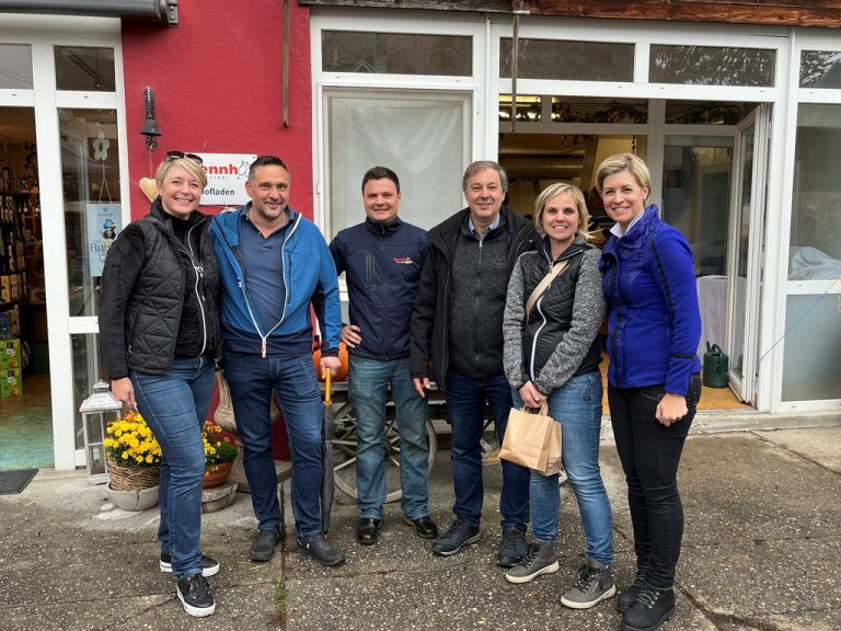 Andrea Kerbleder mit Gatte Markus und Sabine Kasper (rechts).