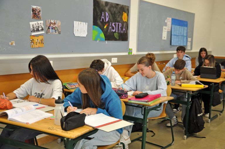 Die Unterstufe wird auch weiterhin gemeinsam geführt – erst in der fünften Klasse erfolgt eine Differenzierung in den gymnasialen sowie den realgymnasialen Zweig.