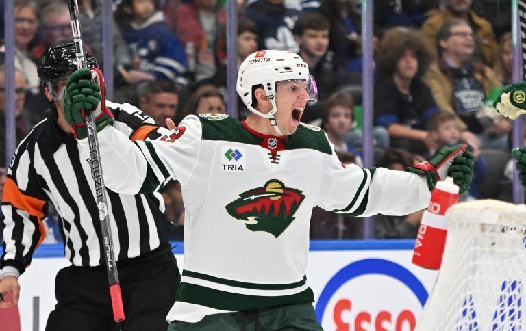 Bann gebrochen: Marco Rossi erzielte erstes NHL-Tor. »C1