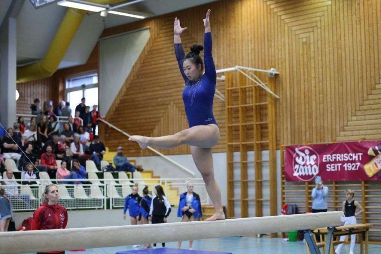 Javzandolgar Ochirsukh wurde Vizemeisterin in der Elite und gewann Gold im Mixed.