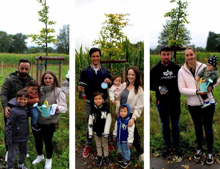 Taba und Emirhan mit ihren Eltern Ebru und Hamid (l.), Ester und Heung-Shin mit ihren Kindern Ida, Oskar und Neo, Leon Elbs mit seinen Eltern Selina und Rene (r.).
