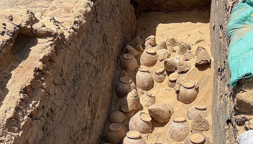 5000 Jahre alter Wein in ägyptischem Grab entdeckt