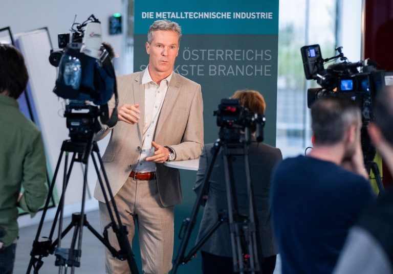 Arbeitgebersprecher Christian Knill verhandelt mit den Gewerkschaften. <span class="copyright">apa</span>