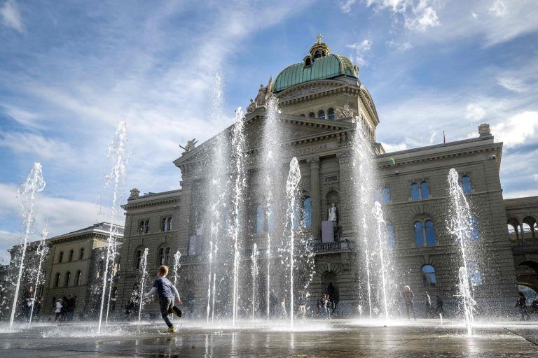Das Schweizer Parlamentsgebäude in Bern. <span class="copyright">Fabrice COFFRINI / AFP</span>