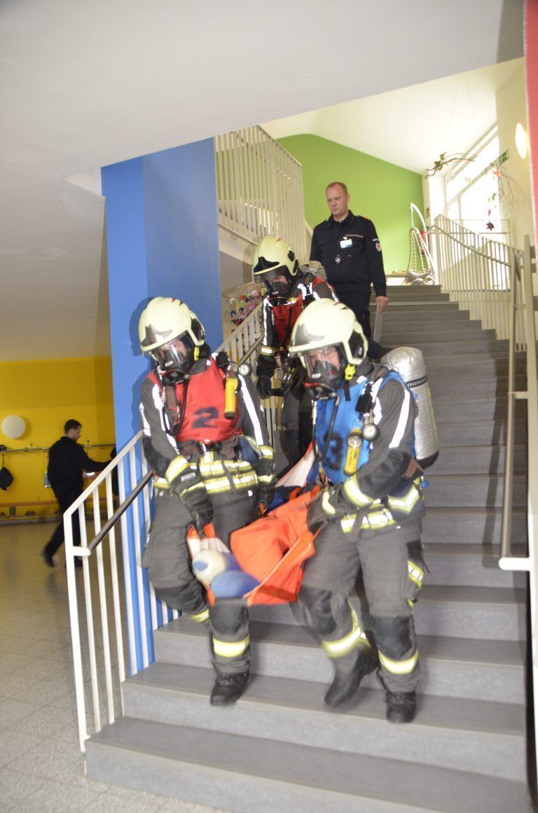 An fünf Stationen bewiesen die teilnehmenden Feuerwehren, dass sie die Gerätschaften beherrschten.