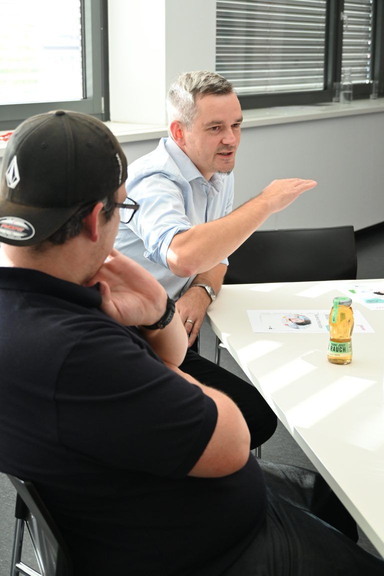 Bernhard Fabing (Lehrlingsausbilder ÖBB) und Stefan Bitschnau (Kaplina).