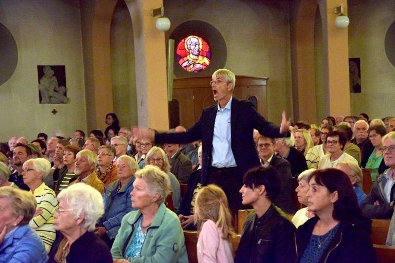 Mario Ploner dirigierte das Schlusslied.