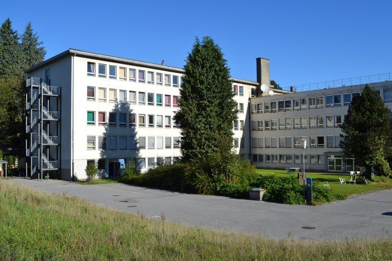 Bei der Aktion „Ankunft als Geflüchtete*r“ wird die Ankunft hier in Vorarlberg hautnah spürbar. Caritas