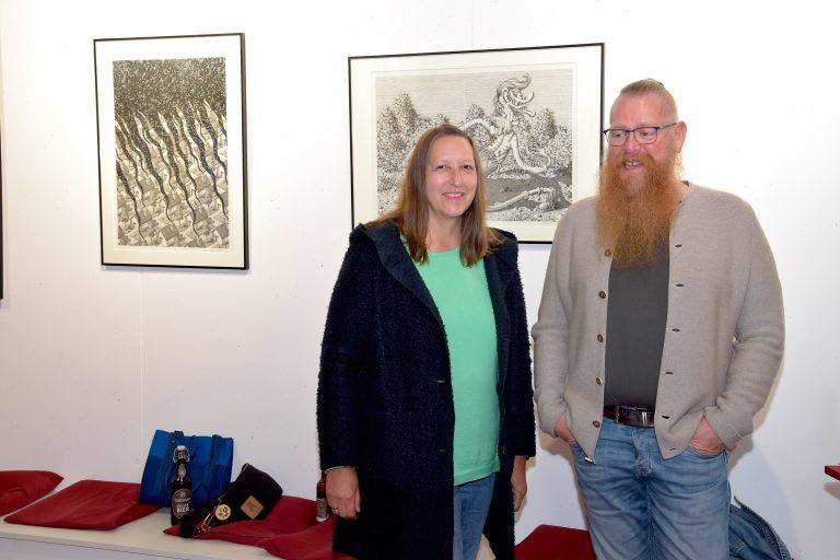 Markus Kühny („Mäx Intarsien") mit Klaudia Steurer.